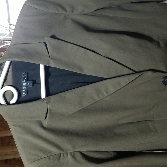 Fabulous moss green Lafayette 148 New York jacket. Size 10. - Picture 2 of 7